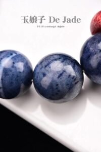 蓝珊瑚手串 Blue Coral Bracelet