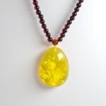牡丹花琥珀吊坠 Peony Amber Pendant