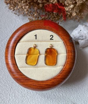 18K琥珀无事牌吊坠 Amber Wu Shi Pai Pendant