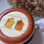 18K琥珀无事牌吊坠 Amber Wu Shi Pai Pendant