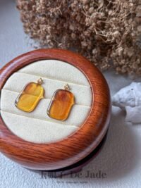 18K琥珀无事牌吊坠 Amber Wu Shi Pai Pendant