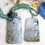 一对山水吊坠 Pair of Jadeite Landscape Pendants