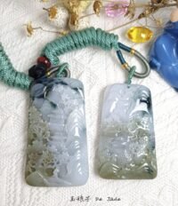 一对山水吊坠 Pair of Jadeite Landscape Pendants