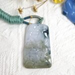 一对山水吊坠 Pair of Jadeite Landscape Pendants