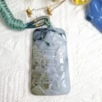 一对山水吊坠 Pair of Jadeite Landscape Pendants