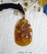 红翡山水吊坠 Red Jadeite Landscape Pendant