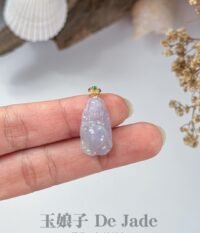 18K站式笑佛吊坠 Spring-Color Standing Laughing Buddha Pendant
