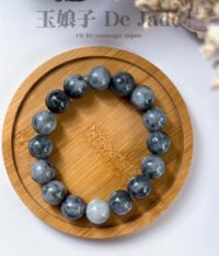 冰乌鸡翡翠手串 Icy Black Jadeite Bracelet