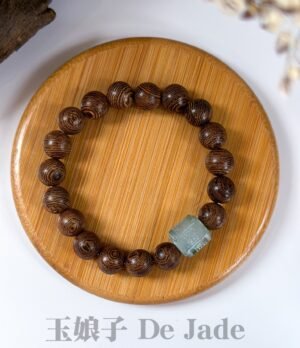 飘蓝花翡翠桶珠鸡翅木手串 Blue Jadeite Barrel Bead & Chicken Wing Wood Bracelet