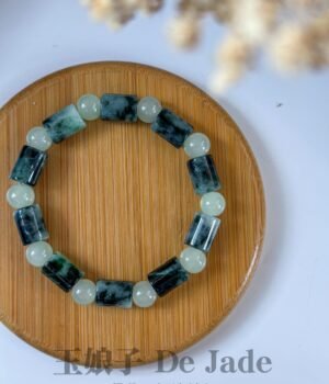 飘蓝花桶珠手串 Blue Jadeite Barrel Bead Bracelet
