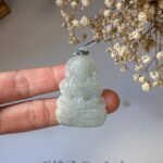 洒乌鸡观音吊坠 Black-Snow Jade Guanyin Pendant
