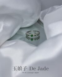正阳绿翡翠蛋面戒指 Green Jadeite Cabochon Ring