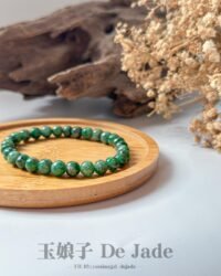 489787684_1246587407012629_561443843115905856_n 辣阳绿手串 Bright Imperial Green Jadeite Bracelet