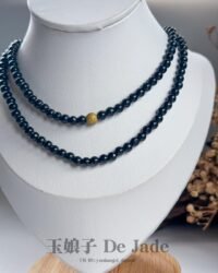 墨翠长串 Black Jadeite Necklace