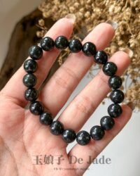 墨翠手串 Black Jadeite Bracelet