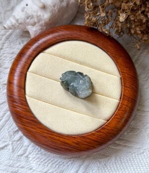 冰乌鸡貔貅 Ice Black Jadeite Pixiu