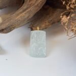 18K冰龙吊坠 Icy Dragon Jade Pendant