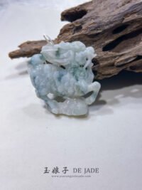 3D飘蓝花麒麟吊坠 Floating Blue Blossom Qilin Pendant