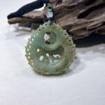 镂空茶黄麒麟吊坠 Hollow-Carved Tea Yellow Qilin Pendant