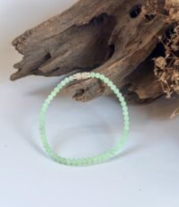 WhatsApp Image 2025-12-03 at 10.37.00 PM (2) 苹果绿翡翠手串 Apple Green Jade Bracelet