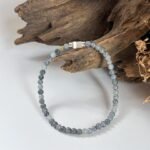 冰乌鸡手串 Icy Black Jadeite Bracelet