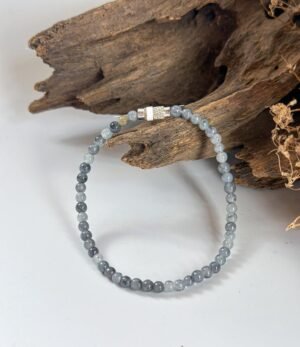 冰乌鸡手串 Icy Black Jadeite Bracelet