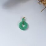 18K苹果绿甜甜圈吊坠 Apple Green Jade Donut Pendant