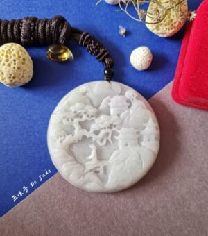 山水吊坠 Round Landscape Jade Pendant