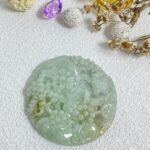 山水翡翠吊坠 Landscape Jade Pendant