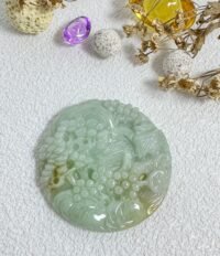 山水翡翠吊坠 Landscape Jade Pendant