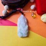 春彩龙牌吊坠 Spring Color Jade Dragon Pendant