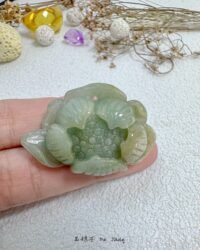 黄绿莲花翡翠吊坠 Yellow & Green Jade Lotus Pendant