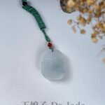 兔牌翡翠吊坠 Rabbit Plaque Jade Pendant