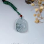 兔牌翡翠吊坠 Rabbit Plaque Jade Pendant