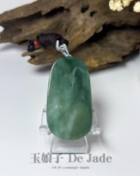 晴低老鹰翡翠吊坠 Eagle Jade Pendant