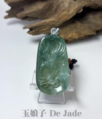 晴低老鹰翡翠吊坠 Eagle Jade Pendant