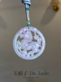 春彩马吊坠 Spring Color Jade Horse Pendant