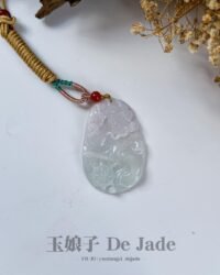春彩文书龙吊坠 Spring Color Scholar Dragon Pendant