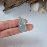 488425311_1242595847411785_260345176067103549_n 飘绿花葫芦翡翠吊坠 Green Floating Flower Jade Gourd Pendant