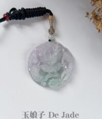 春彩龙牌吊坠 Spring Color Jade Dragon Pendant