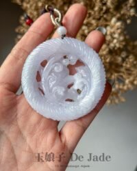 490914251_1254315076239862_2146051020136730568_n 春彩荷叶鱼吊坠 Spring Color Lotus & Fish Jade Pendant