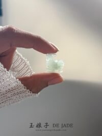 鸡翡翠吊坠 Jadeite Rooster Pendant