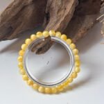 WhatsApp Image 2026-01-31 at 9.30.21 PM (2) 白花蜜手串 Beewax Bracelet