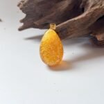 18K金沙蜜花珀吊坠 Spark Flower Amber Pendant