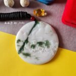 八骏图吊坠 Eight Horses Jade Pendant