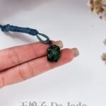 486653752_1239141267757243_5970154687550333938_n 辣阳绿双如意吊坠 Spicy Yang-Green Double Ruyi Jade Pendant