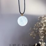 487002709_1239142421090461_9156326140415306602_n 18K木那雪花棉无事牌吊坠 Mu Na Snowflake Cotton Wu Shi Pai Jade Pendant