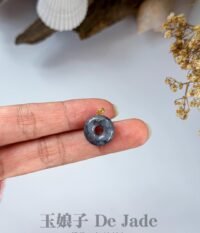 18K冰乌鸡甜甜圈吊坠 Icy Black Jade Donut Pendant