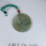 487550493_1241288304209206_3059139960320811294_n 茶黄翡山水吊坠 Tea-Yellow Landscape Jade Pendant