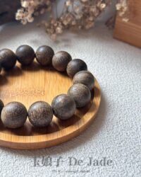 沉香手串 Agarwood Bracelet